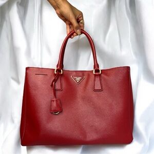 Prada Saffiano Lux Large Tote in Fuoco (Red) / Circa 2012